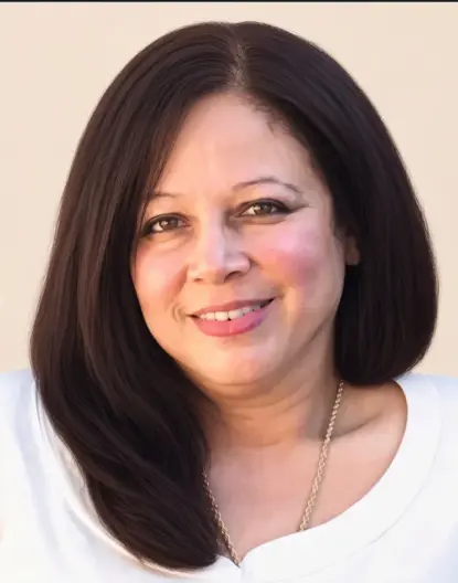 Mary  De La Paz Photo